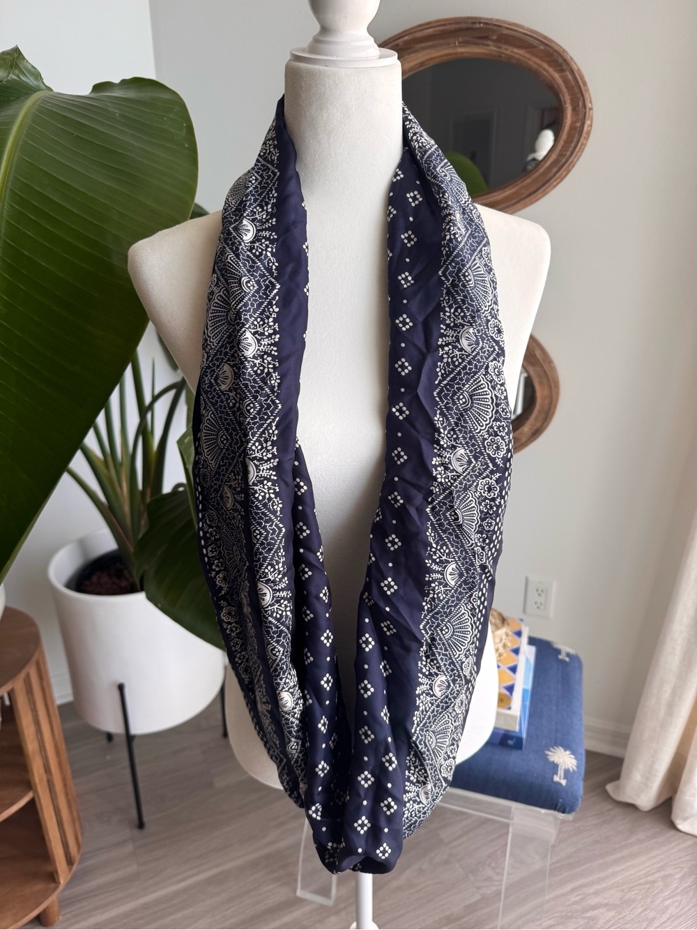 J crew Navy blue Bandana Print Infinity Scarf - Picture 2 of 5